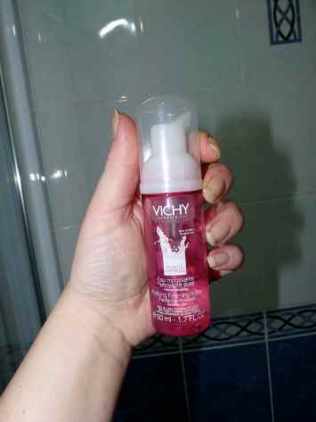 ( Review ) L&rsquo;eau moussante nettoyante éclat de Vichy
