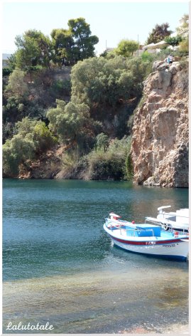 ₪ Crète #7:  Agios Nicholaos, champignons, tout-petit-bikini et mollets en béton  ₪