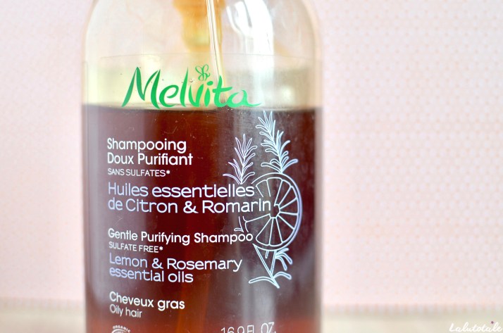 ( MELVITA ) Mes cheveux dans de sales gras – le shampooing purifiant sans sulfates.