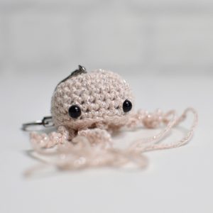 zoom medusine Médusine, le bébé méduse 🎐