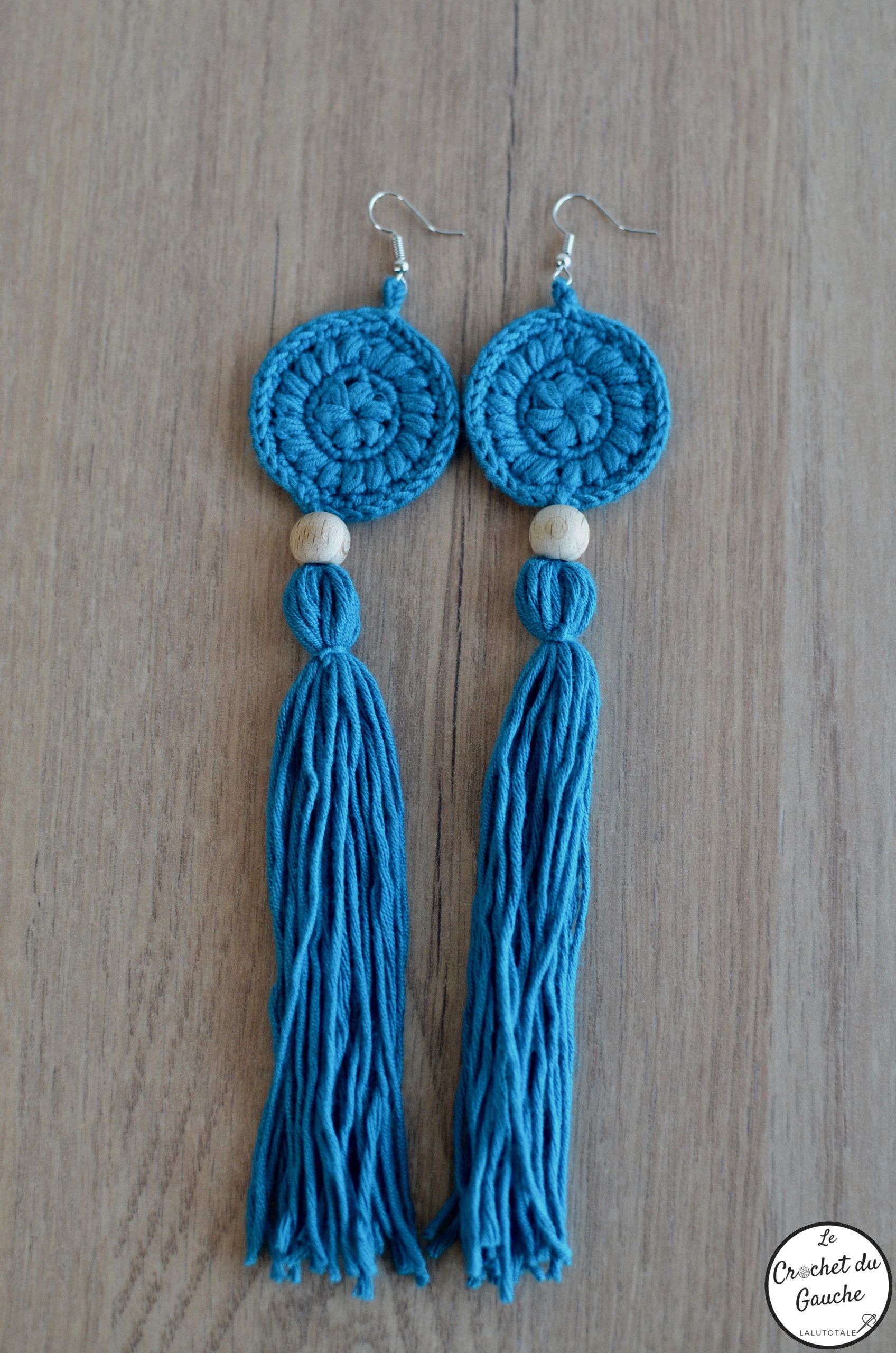 Brigitte bleu de prusse crochet handmade bijou