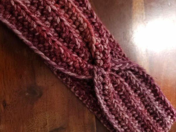 NATHALIE, le bandeau au crochet qui ne manque pas d'hair