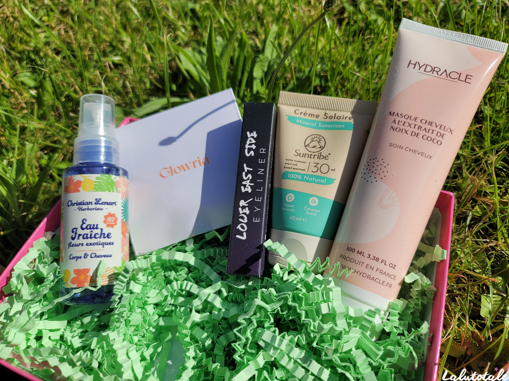 box beauté Glowria Waking Bali Juin été 2024