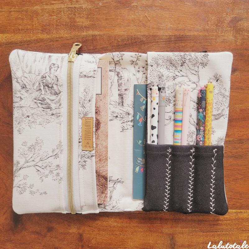 tuto couture facile débutants Nouzipoche pochette Livre poche stylos cartes