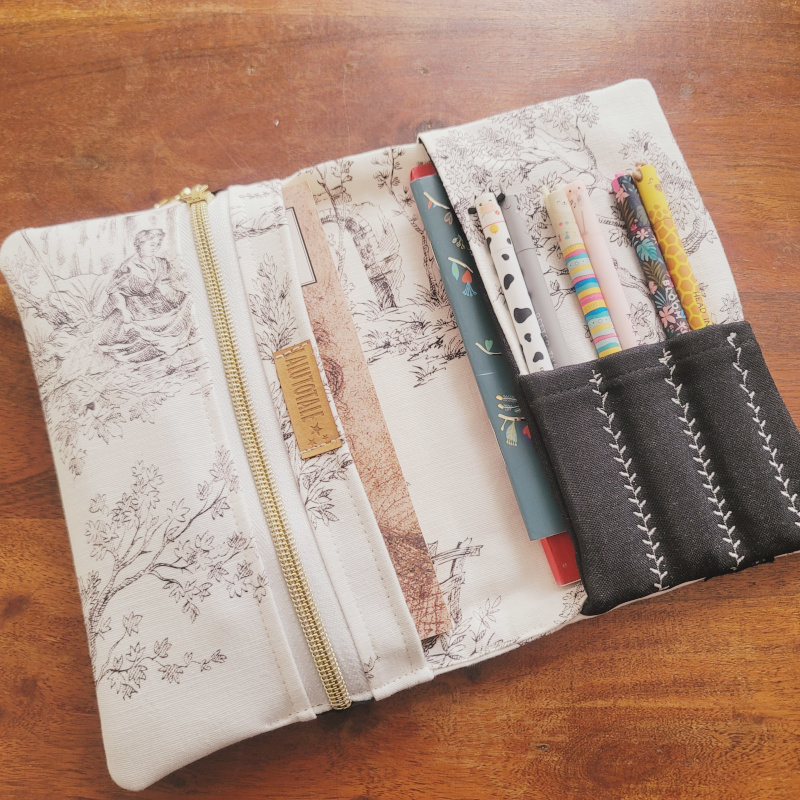 Nouzipoche tuto patron couture LaLutotale pochette livre Poche organiseur